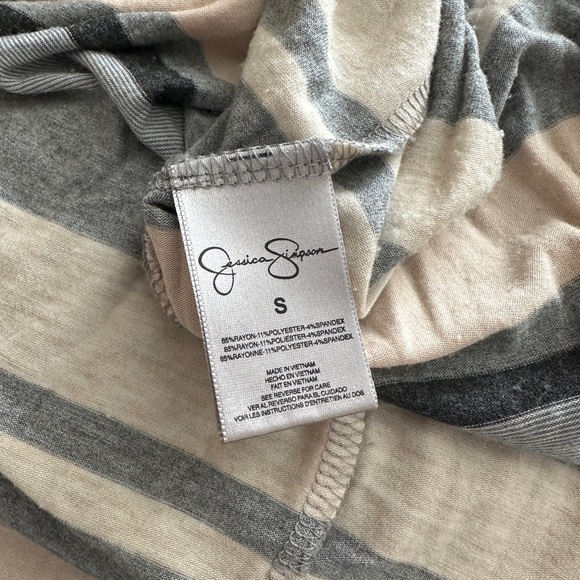 ⭐️3/$20 Maxi skirt - Picture 3 of 3